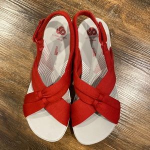 Cloudsteppers by Clark, Red Sandals, Size 9